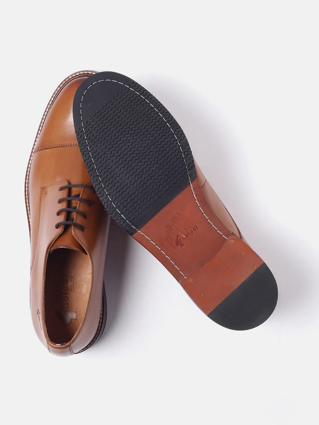 ARISTA TOE CAP DERBY