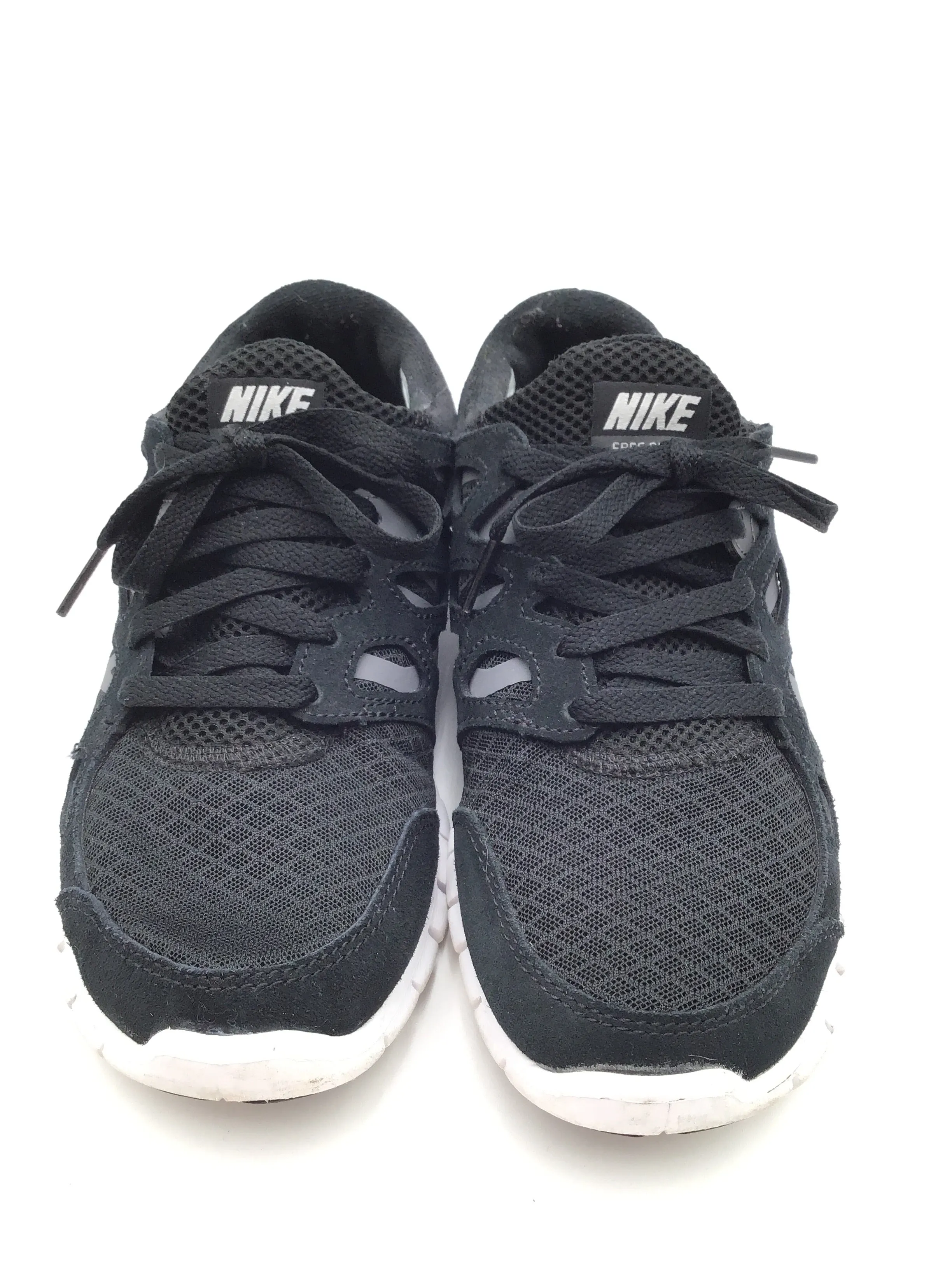 Black & White Shoes Sneakers Nike, Size 8