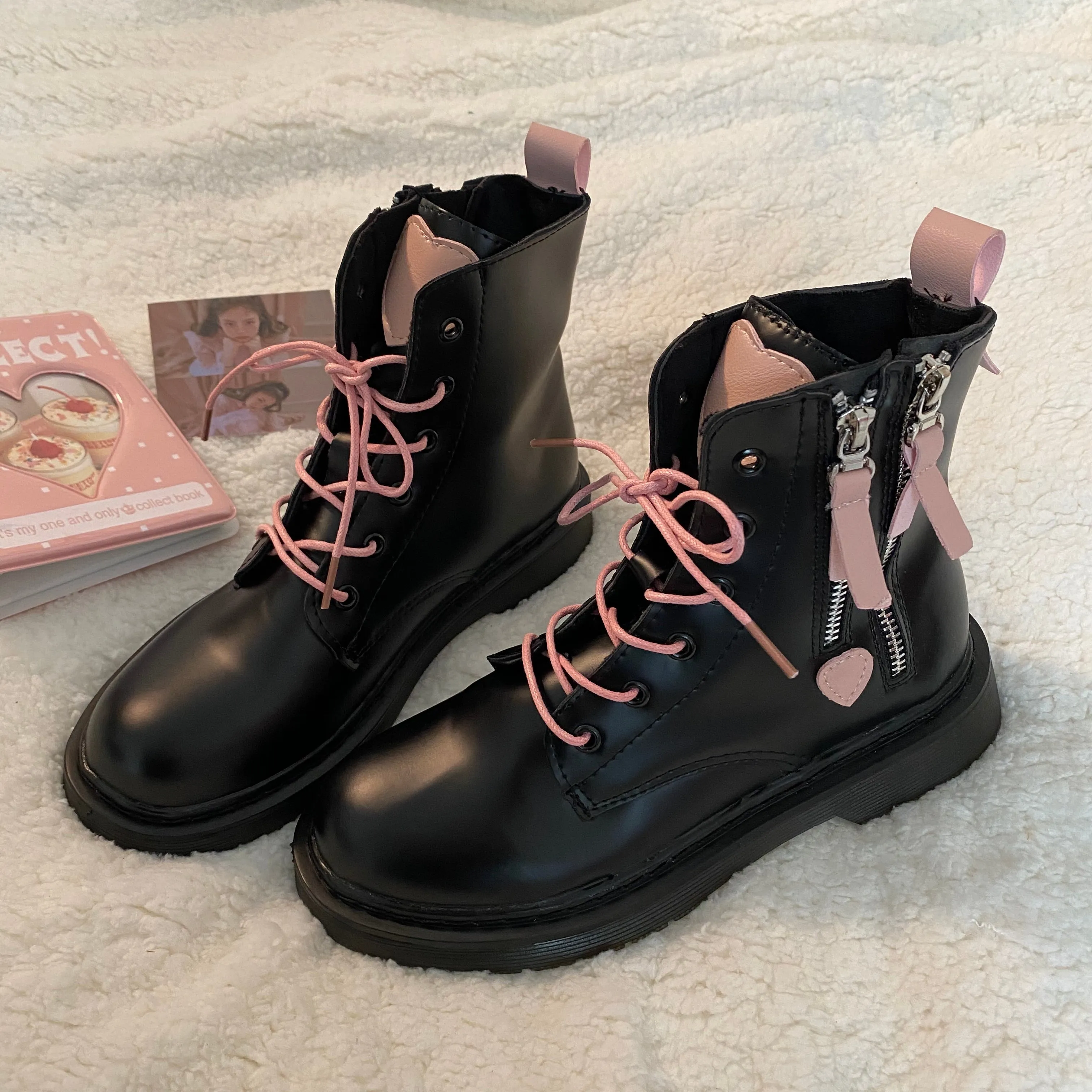 Black   Pink Martin Boots KF6912