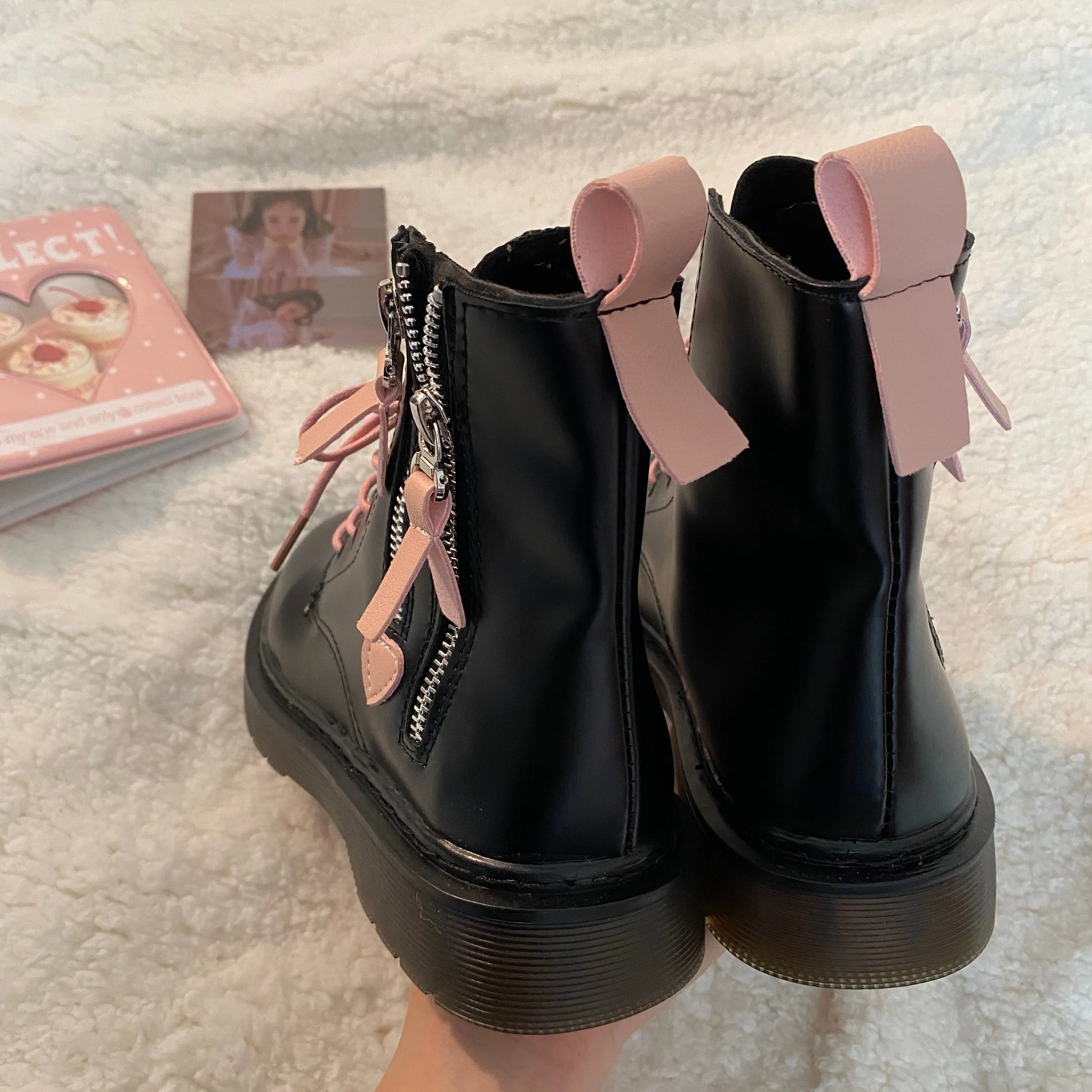 Black   Pink Martin Boots KF6912