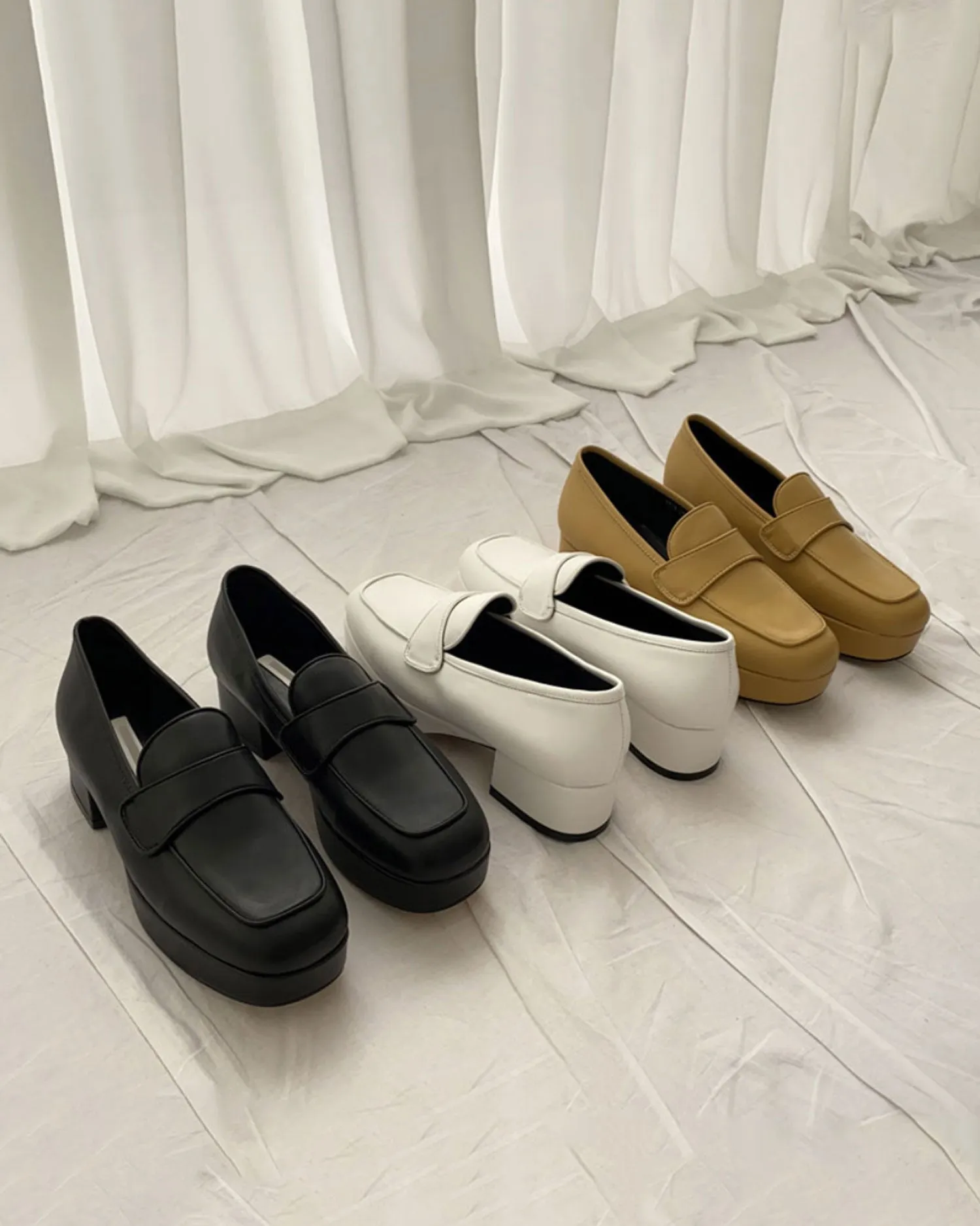 Mara Loafers (Pre-order)