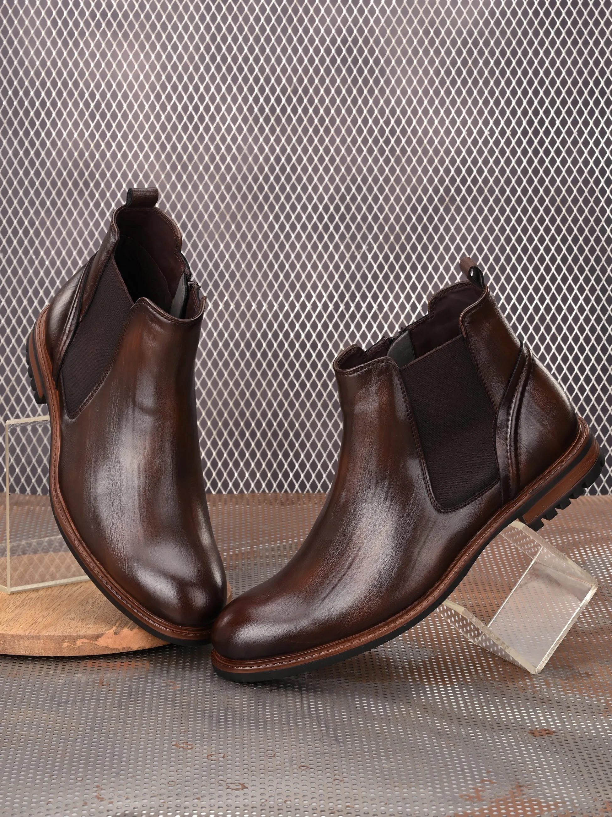 Quest Brown Chelsea Boots